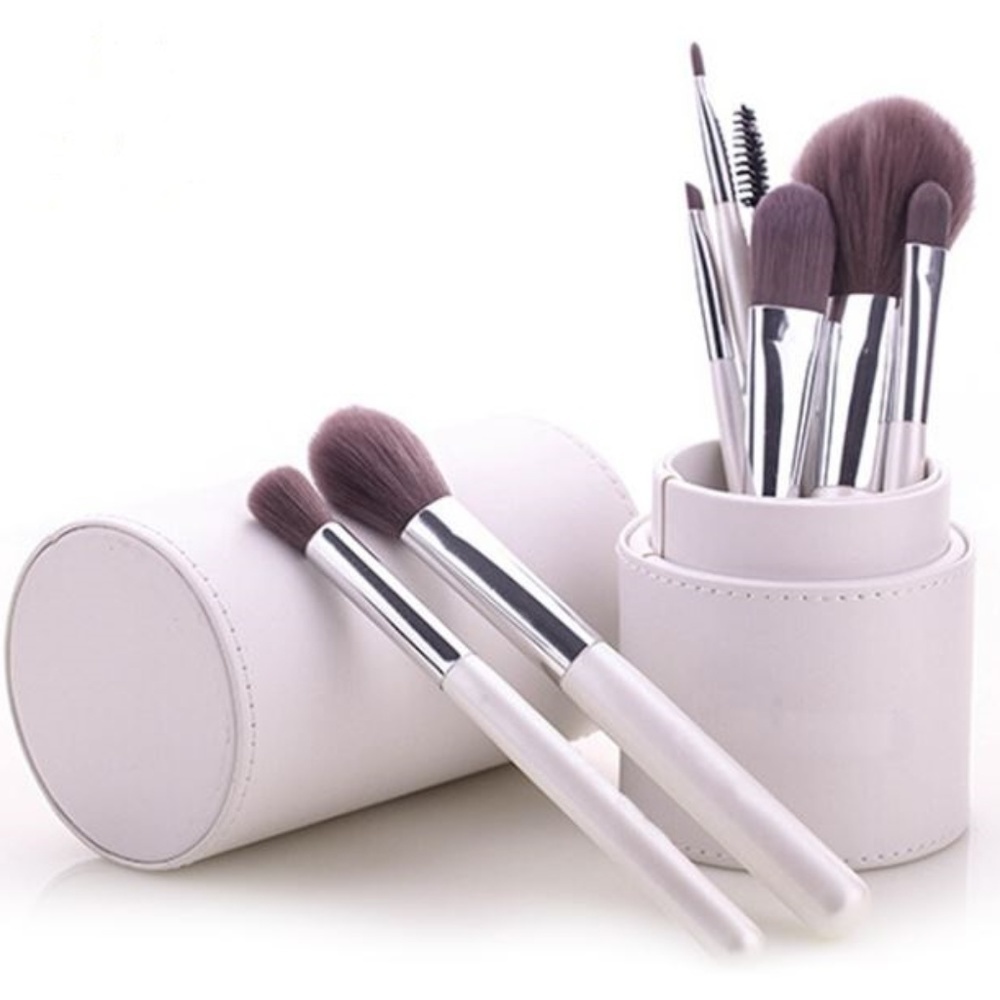 1 LEFT! 8 Piece Cosmetic Brush Set & Round Holder